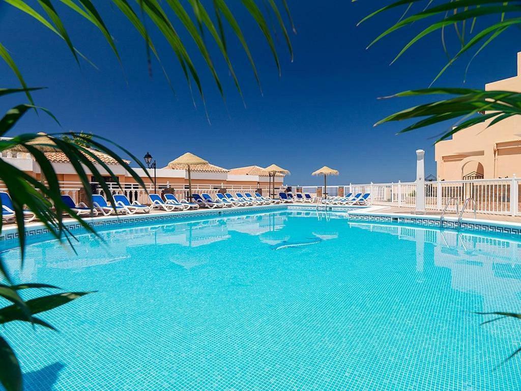 Paradise Seaview Apartment Адехе Екстериор снимка