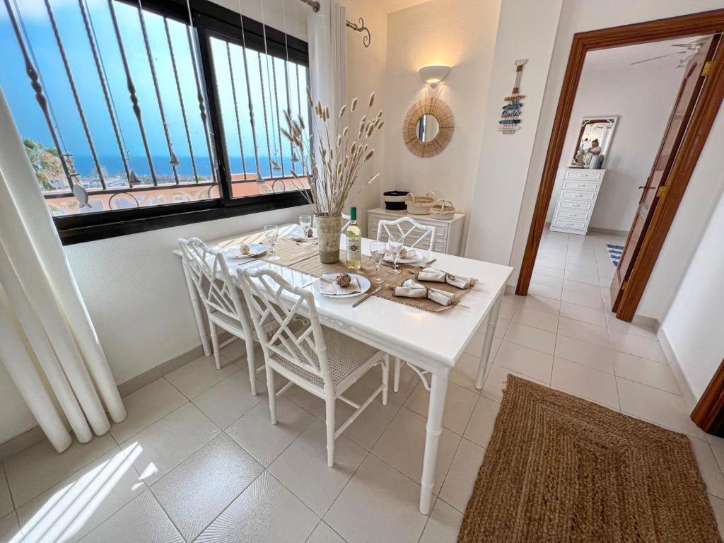 Paradise Seaview Apartment Адехе Екстериор снимка