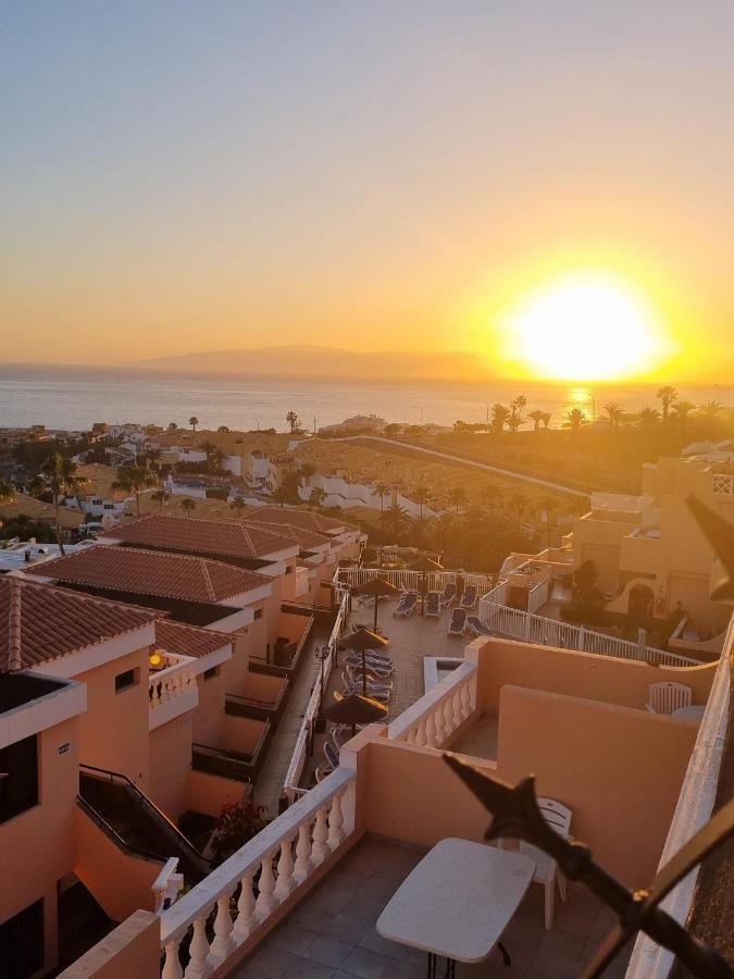Paradise Seaview Apartment Адехе Екстериор снимка